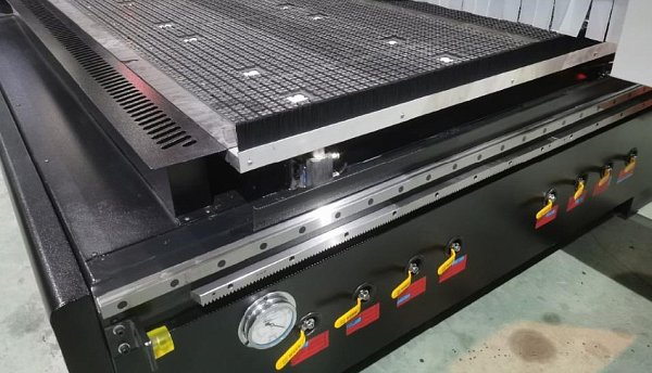 Обрабатывающий центр с ЧПУ Filato RS 2028 BH Lab