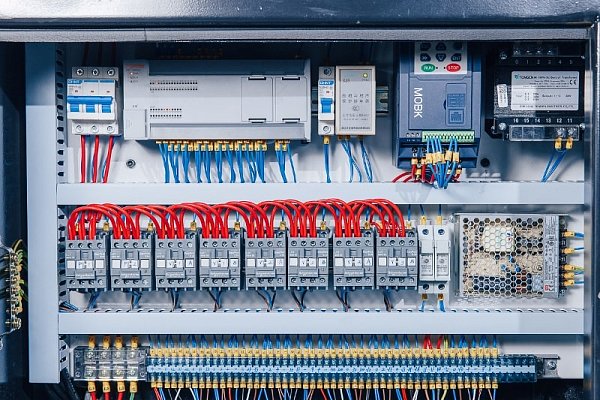 Автоматический сверлильно-присадочный станок Filato FL-24BXS