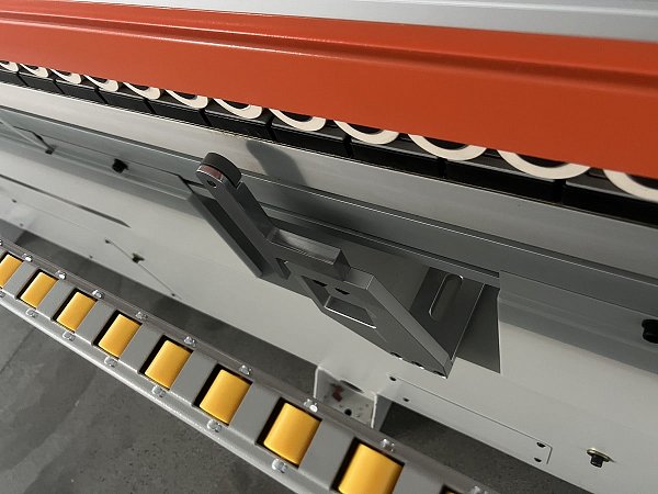 Автоматический кромкооблицовочный станок Filato Optima 424PW