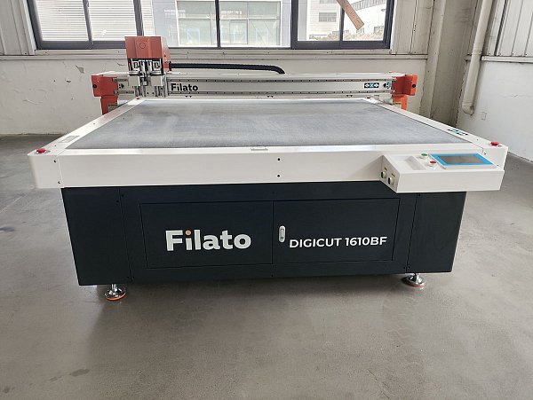 Многофункциональный планшетно-режущий плоттер Filato DIGICUT 1610 BF
