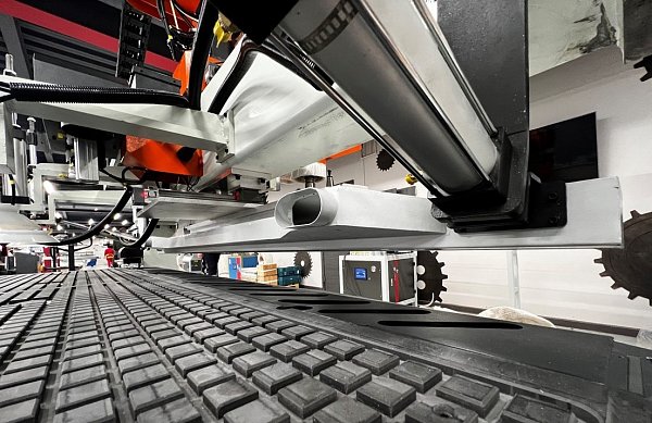 Обрабатывающий центр с ЧПУ Filato NESTLINE 2030R