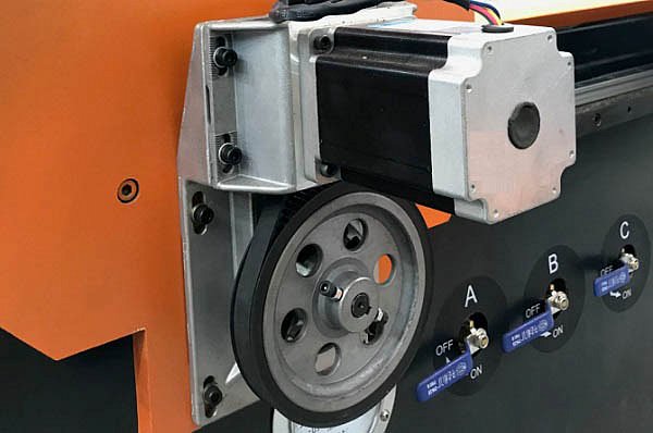 Фрезерно-гравировальный станок с ЧПУ Filato OPTIMA 1325 MTV-E