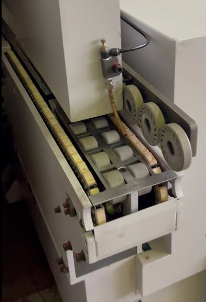 Кромкооблицовочный станок Filato 8001UHQLMS-2 серии INDUSTRIAL с возвратным конвейером