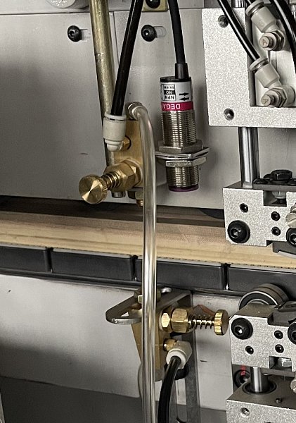 Кромкооблицовочный станок Filato 8001UHQLMS-2 серии INDUSTRIAL с возвратным конвейером