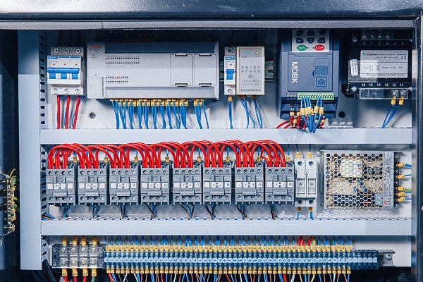 Автоматический сверлильно-присадочный станок Filato FL-24B OPTIMA