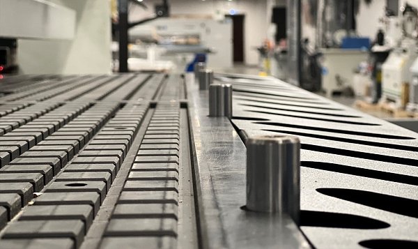 Обрабатывающий центр с ЧПУ Filato NESTLINE 2030R