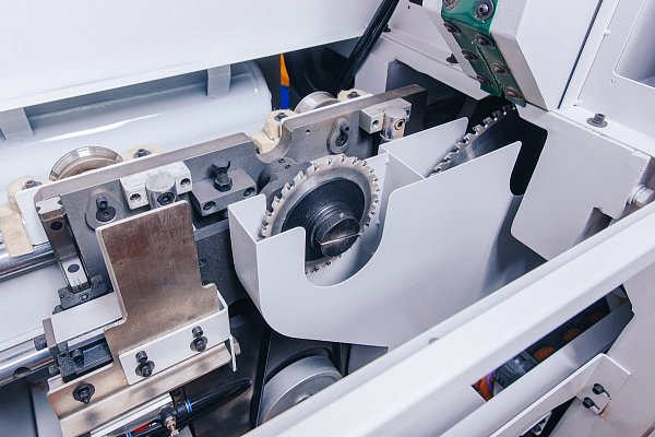 Форматно-раскроечный центр с ЧПУ Filato. Модель HP 330C