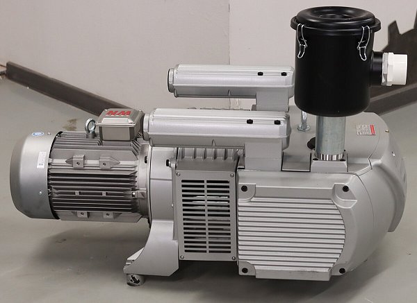 Вакуумный насос пластинчато-роторный сухого типа - 250 м3/час