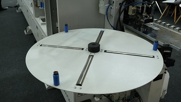 Автоматический кромкооблицовочный станок Filato Optima 424PW