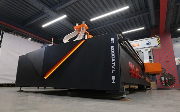 Обрабатывающий центр с ЧПУ Filato NESTLINE 2030R