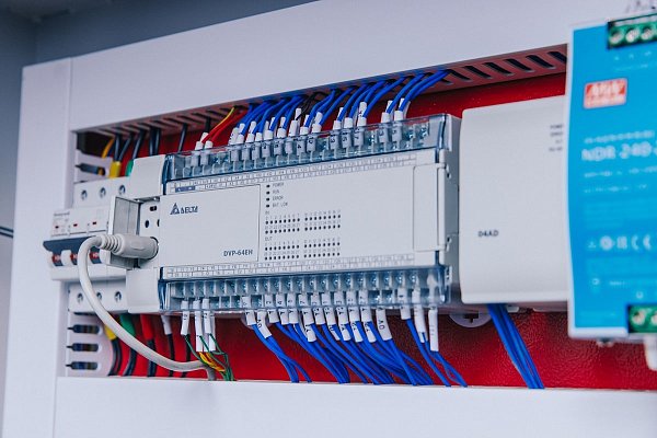 Форматно-раскроечный центр с ЧПУ Filato. Модель HP 330C