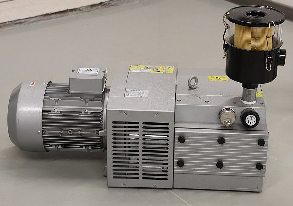 Вакуумный насос пластинчато-роторный сухого типа - 160 м3/час